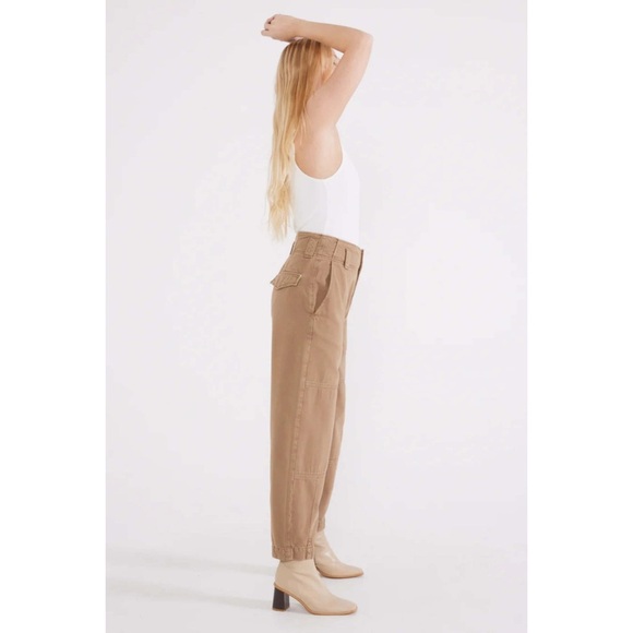 ETICA • Juni Relaxed Cargo Pants in Tan Petrified Oak - Picture 4 of 8